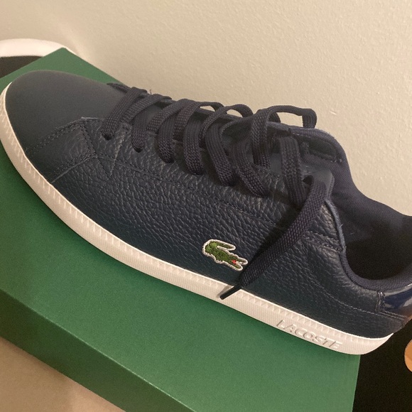 Lacoste - Picture 4 of 4